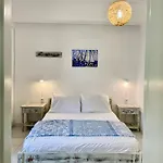 Star Paros *