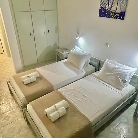 Star Paros Apartman *